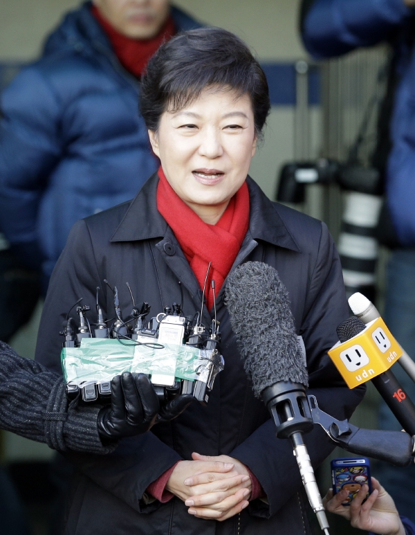 Pak Kun-hje byla podle neoficiálních výsledků zvolena jihokorejskou prezidentkou. Pak Kun-hje byla podle neoficiálních výsledků zvolena jihokorejskou prezidentkou.