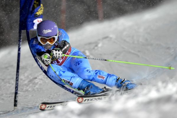 Tina Mazeová po čtyřech triumfech v obřím slalomu až třetí. Tina Mazeová po čtyřech triumfech v obřím slalomu až třetí.