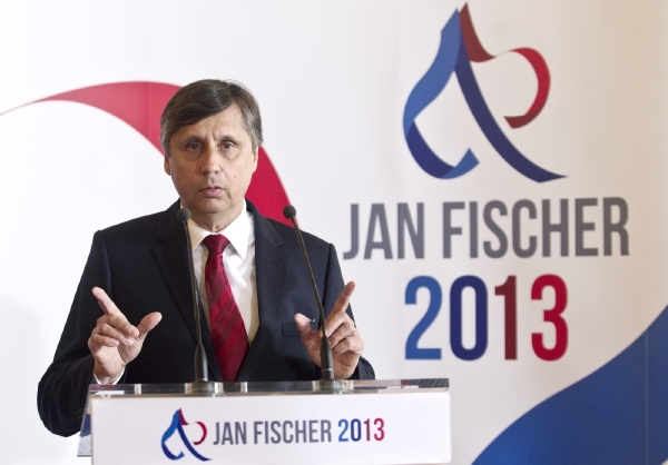 Jan Fischer je stále favoritem. Jan Fischer je stále favoritem.