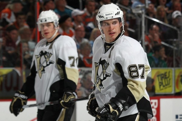 Jevgenij Malkin (vlevo) a Sidney Crosby, obávané komando z Pittsburghu.