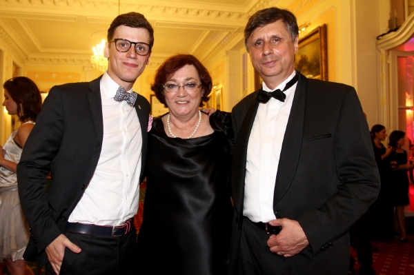 Jan Fischer s manželkou Danou a synem Janem.