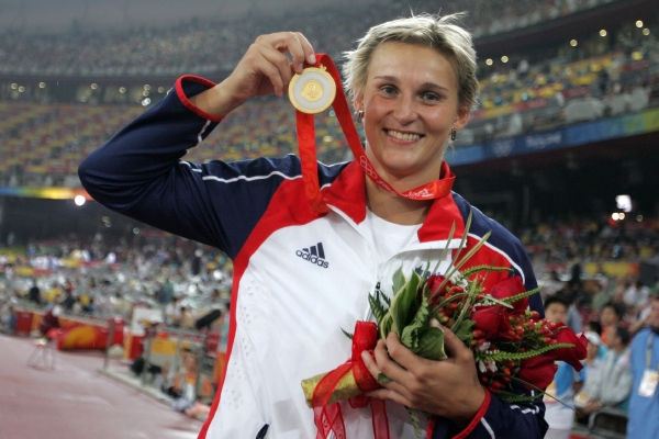 Oštěpařka Barbora Špotáková získala po zlatu v Pekingu další zlatou v Londýně. Oštěpařka Barbora Špotáková získala po zlatu v Pekingu další zlatou v Londýně.