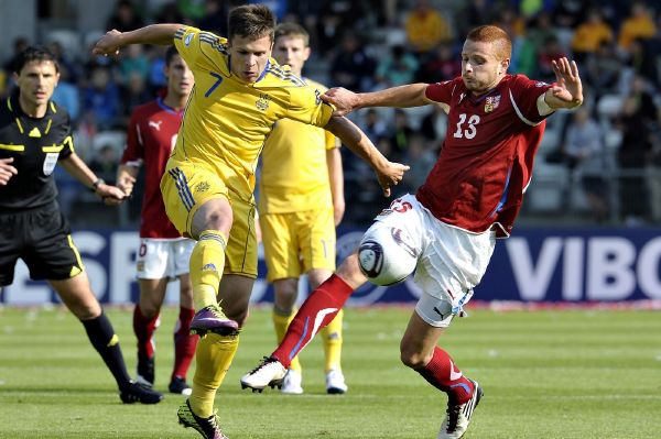 Marcel Gecov v juniorském reprezentačním dresu. Marcel Gecov v juniorském reprezentačním dresu.