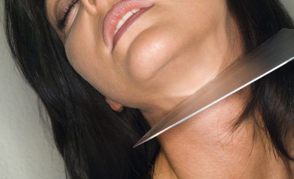 Kvůli rodinné cti umírají každý rok v muslimském světě stovky žen. Kvůli rodinné cti umírají každý rok v muslimském světě stovky žen.