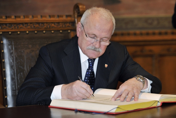 Ivan Gašparovič vyhlásil amnestii k 20. výročí vzniku Slovenské republiky.