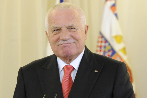 Prezident Václav Klaus při novoročním projevu, v němž vyhlásil dílčí amnestii. Prezident Václav Klaus při novoročním projevu, v němž vyhlásil dílčí amnestii.