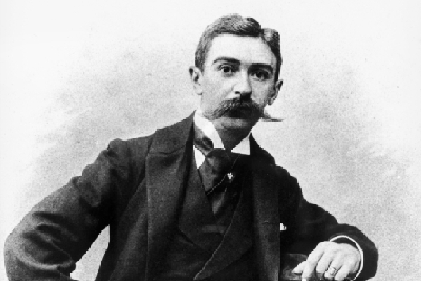 Pierre de Coubertin na snímku z roku 1906.
