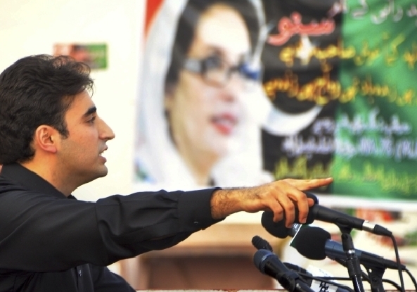 Bilával Bhutto Zardárí vstupuje do politiky. Bilával Bhutto Zardárí vstupuje do politiky.
