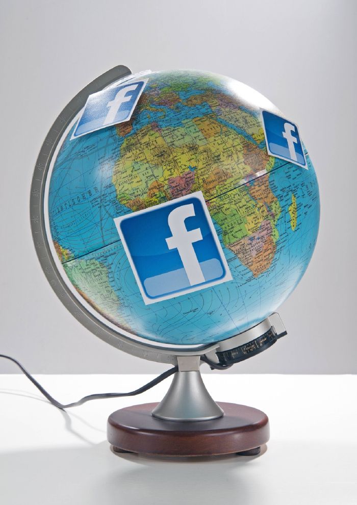 Nebýt Facebooku, sestry by se už asi nikdy nesetkaly (ilustrační foto). Nebýt Facebooku, sestry by se už asi nikdy nesetkaly (ilustrační foto).
