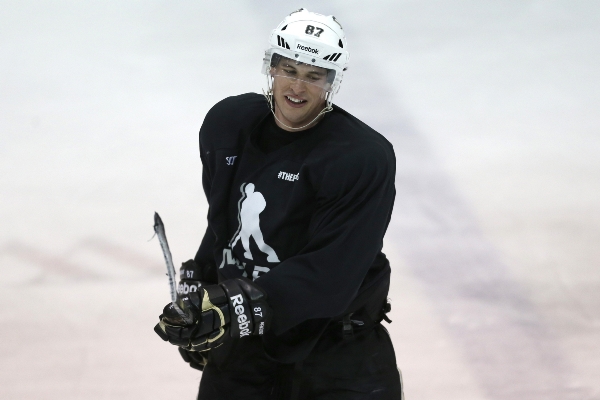 Sidney Crosby se těší na start NHL. Sidney Crosby se těší na start NHL.