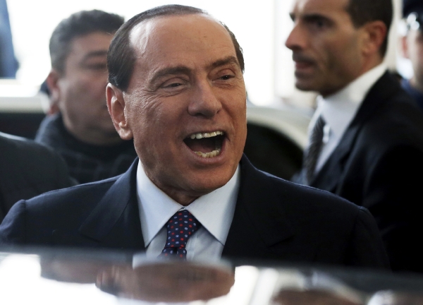 Silvia Berlusconiho rozčílily soudkyně. Silvia Berlusconiho rozčílily soudkyně.