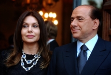 Berlusconi s bývalou ženou Veronicou Lariovou.