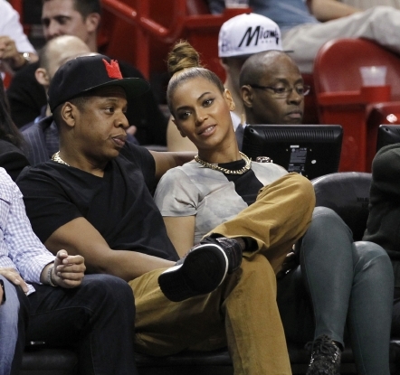 Beyoncé a její manžel Jay-Z jsou velkými fanoušky prezidenta Obamy. Beyoncé a její manžel Jay-Z jsou velkými fanoušky prezidenta Obamy.
