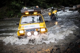 V Brazílii projela výprava silnicí BR319 napříč deštným pralesem.