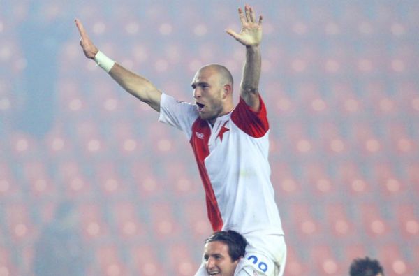 Martin Latka v dresu Slavie. Martin Latka v dresu Slavie.