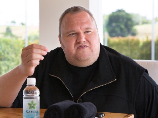 Kim Dotcom, zakladatel Megauploadu. Kim Dotcom, zakladatel Megauploadu.