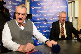Karel Schwarzenberg a Miloš Zeman.