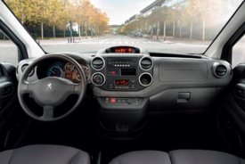 Interiér nového Partnera od Peugeotu.