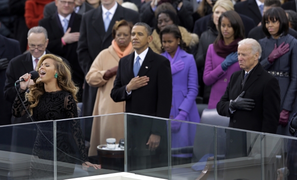 Zpěvačka Beyoncé na inauguraci amerického prezidenta Baracka Obamy.