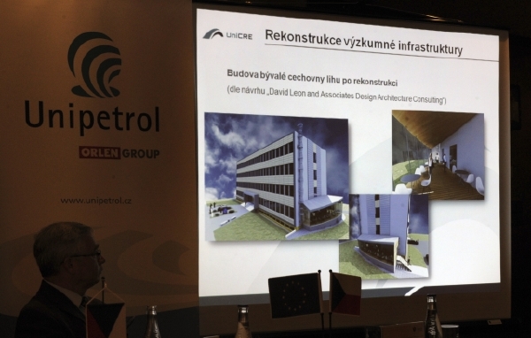 Petrochemický holding Unipetrol. Petrochemický holding Unipetrol.