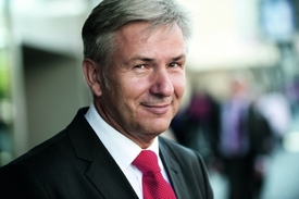 Já nic, já muzikant. Starosta Berlína Klaus Wowereit.