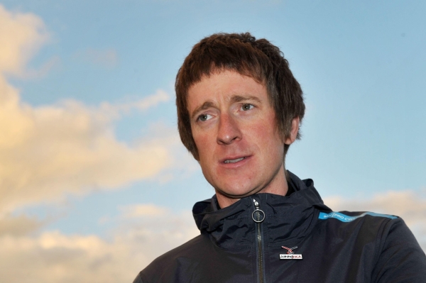 Bradley Wiggins odsoudil Lance Armstronga. 
