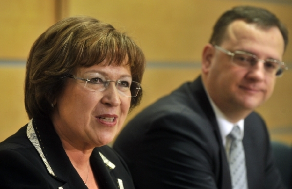 Ludmila Müllerová s Petrem Nečasem. Ludmila Müllerová s Petrem Nečasem.
