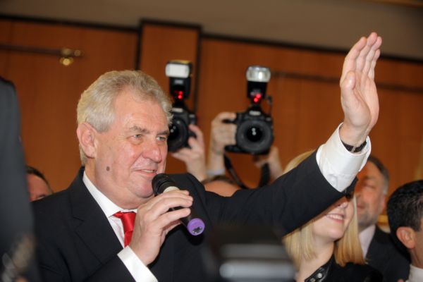 Budoucí prezident Miloš Zeman.