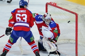 Lev v KHL už pětkrát v řadě prohrál. O play-off se bude muset ještě prát.