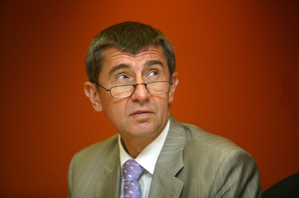 Andrej Babiš už podle svých slov nechce pracovat tolik jako dosud. Andrej Babiš už podle svých slov nechce pracovat tolik jako dosud.