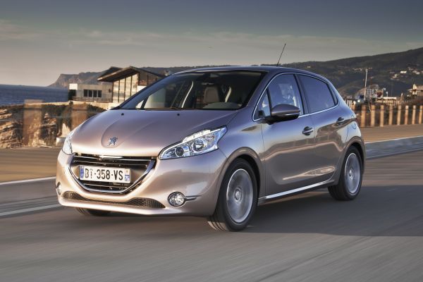 Peugeot začal vyrábět model 208 v brazilské továrně. Peugeot začal vyrábět model 208 v brazilské továrně.