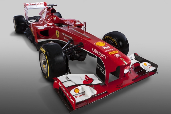 Nový monopost Ferrari F138.