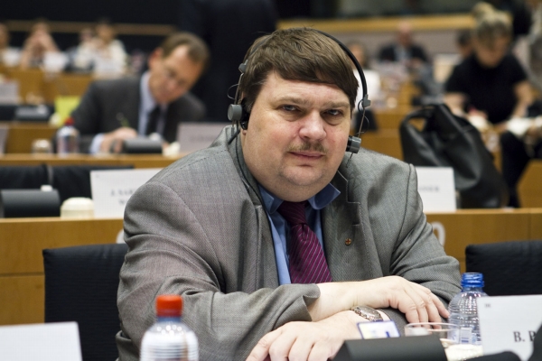 Bernd Posselt vyzdvihl Schwarzenbergovy názory. Bernd Posselt vyzdvihl Schwarzenbergovy názory.