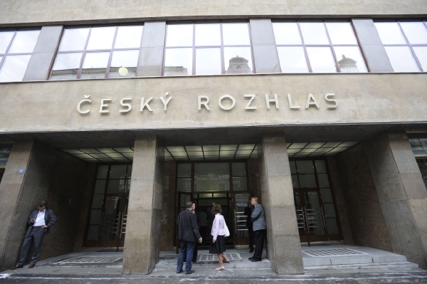 Vedení Českého rozhlasu stáhlo komentář Adama Drdy.