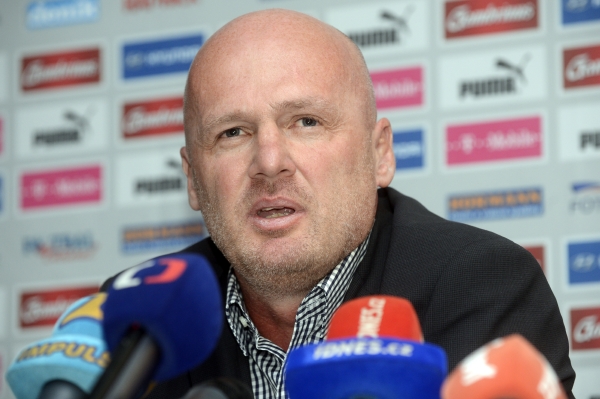 Kouč české reprezentace Michal Bílek.
