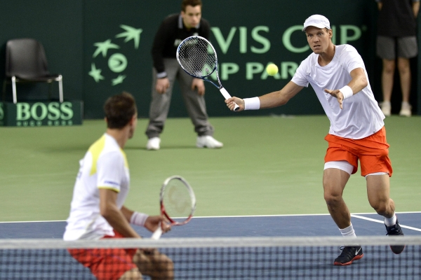 Český deblový pár Berdych (vpravo) a Rosol.