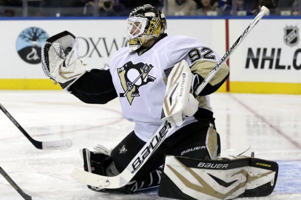 Gólman Pittsburgu Tomáš Vokoun.