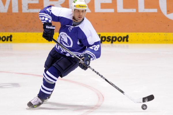 Plzeňský kapitán Martin Straka. Plzeňský kapitán Martin Straka.