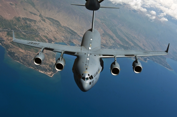 Američané poskytli Francouzům na transport stroje C-17. 