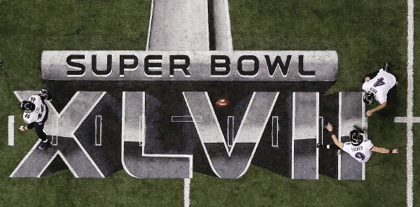 Sedmnáctý přenos Super Bowl.