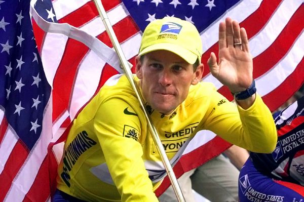 Lance Armstrong v dobách své slávy. Lance Armstrong v dobách své slávy.