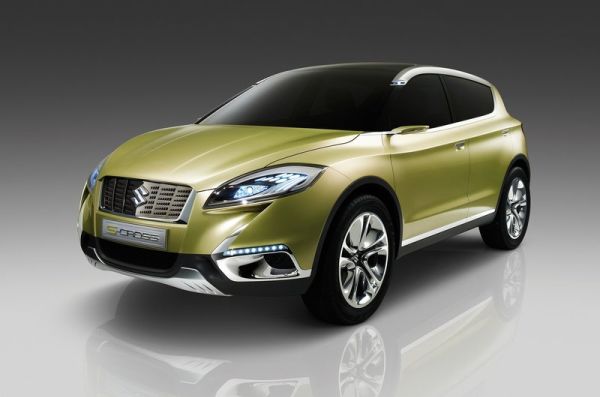 Takhle se v Paříži přdstavil koncept Suzuki S-Cross.