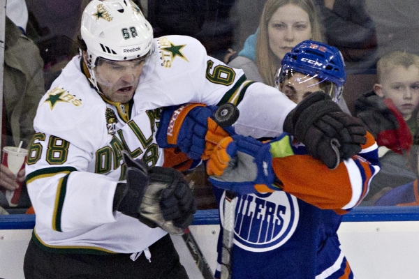 Jaromír Jágr znovu zazářil, v NHL rozhodl o výhře Dallasu proti Edmontonu.
