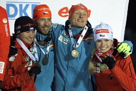 Bronzová štafeta.