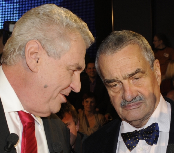 Nově zvolený prezident ČR Miloš Zeman a ministr zahraničí Karel Schwarzenberg.