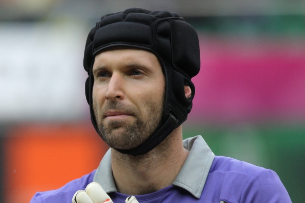Petr Čech se vrací zpátky na Letnou.