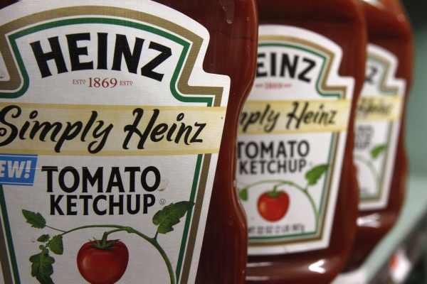 Značka Heinz je světoznámým výrobcem kečupů a dalších potravin a pochutin. Značka Heinz je světoznámým výrobcem kečupů a dalších potravin a pochutin.