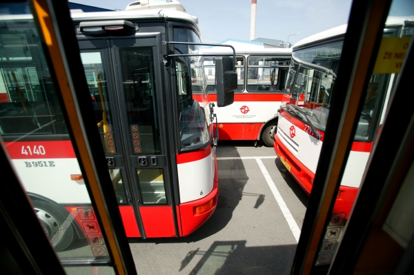 Z Dopravního podniku Praha mohlo neznámo kam zmizet až půl miliardy korun.