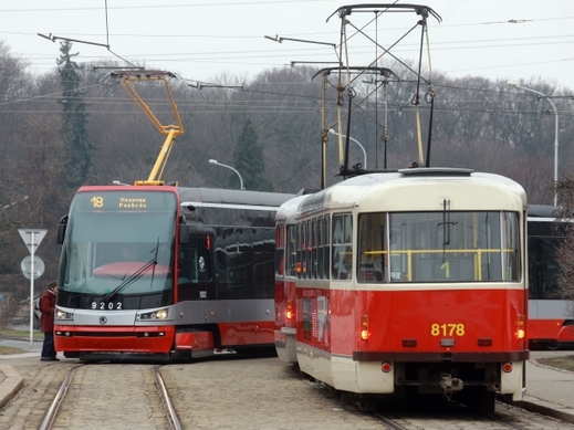 Model 15T Praha kupuje za 76 milionů, T3 prodává v lepším případě za 150 tisíc.