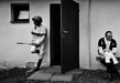 Český úspěch slaví fotograf Roman Vondrouš díky svému snímku z Velké pardubické. Český úspěch slaví fotograf Roman Vondrouš díky svému snímku z Velké pardubické.
